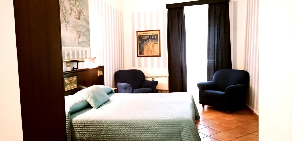 Hotel Plaza Caltanissetta Kültér fotó