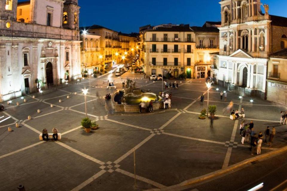 Hotel Plaza Caltanissetta Kültér fotó